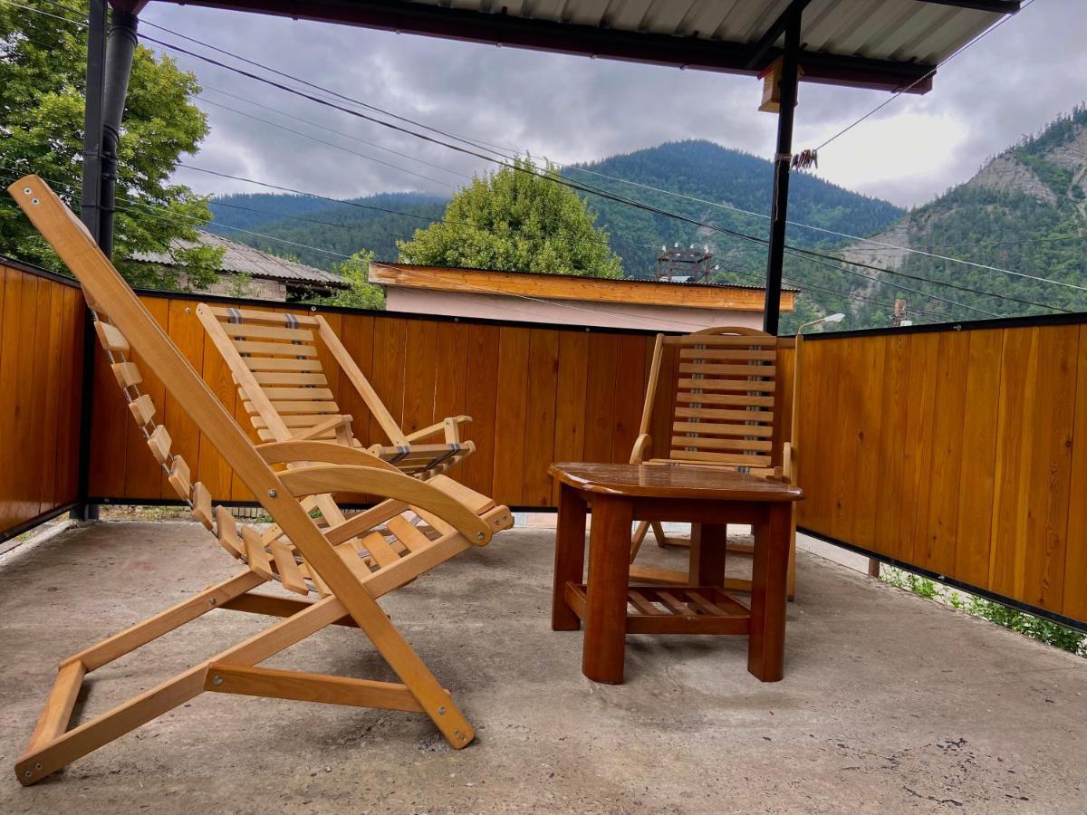 Nina'S Corner Apartment Borjomi Bagian luar foto